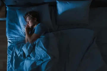 1200x627-gercek-hayatta-olmus-birinin-ruyada-altin-vermesi-ne-anlama-gelir-1709196044375 - sesli sohbet, sesli sohbet odaları, konuşanlar